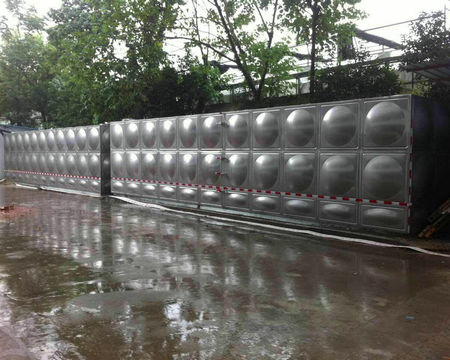 信陽不銹鋼水箱價(jià)格