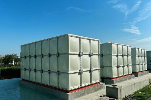 信陽清洗玻璃鋼材質保溫水箱的費用大概是多少？